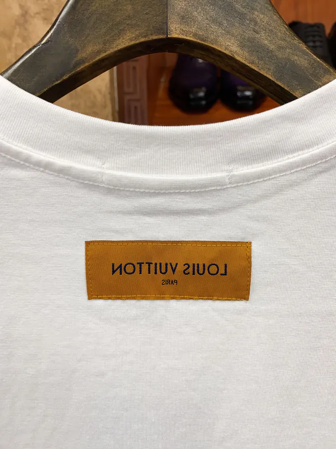 New Arrival! 1V Luggage Stylish and Modern Unisex Short Sleeve
