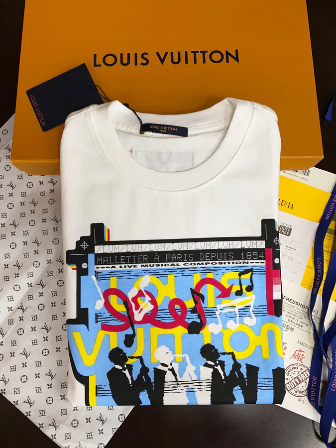 New Arrival! 1V Luggage Stylish and Modern Unisex Short Sleeve