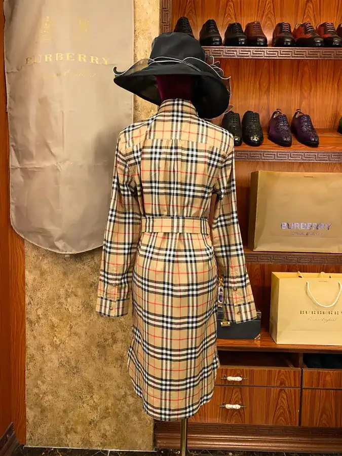 BBR Balenciaga Summer New Collection Classic Check Pattern, Elegant Silhouette, Belted Design Dress