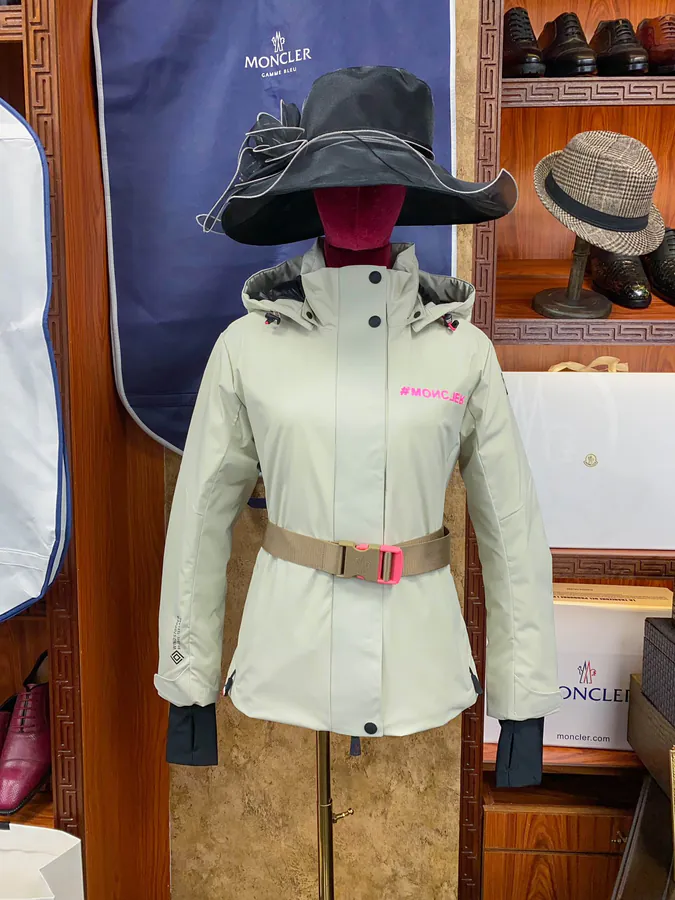 Moncler 2024 New Women's Ski Jacket with Waterproof and Breathable Insulation