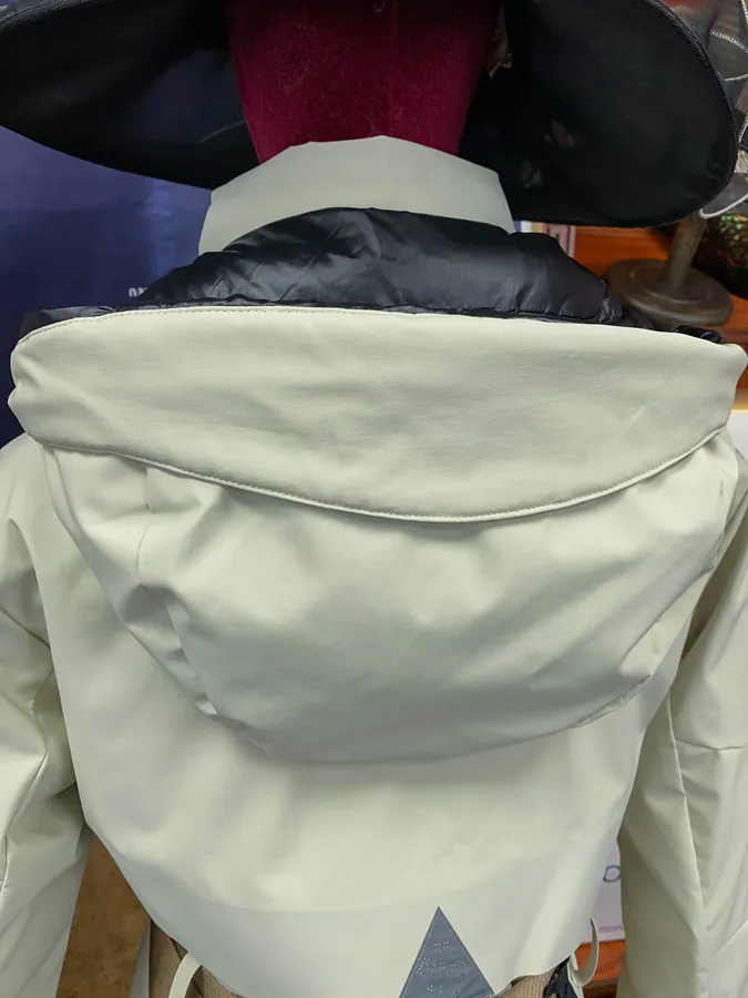 Moncler 2024 New Women's Ski Jacket with Waterproof and Breathable Insulation