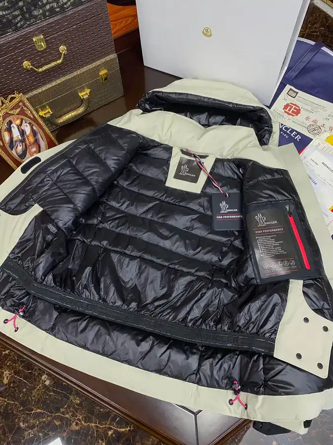 Moncler 2024 New Women's Ski Jacket with Waterproof and Breathable Insulation