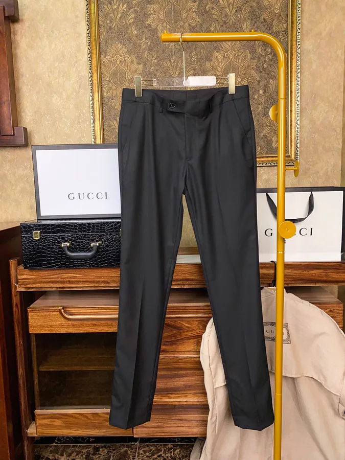 Gucci Men's Premium Suit Set Business Formal