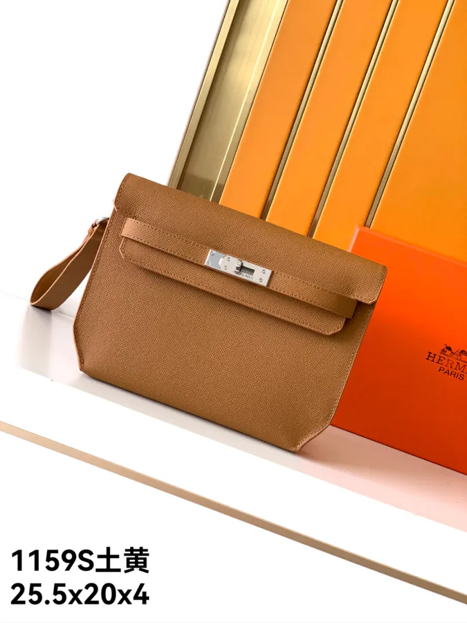 Ema Bucket Bag in Taupe