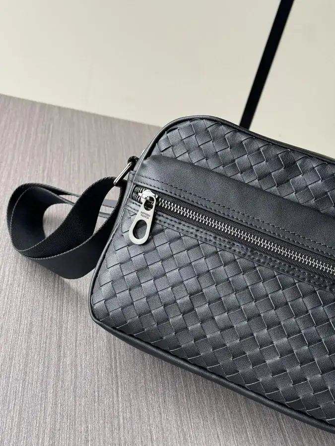 BV Handbag Premium Leather, 703B, Black