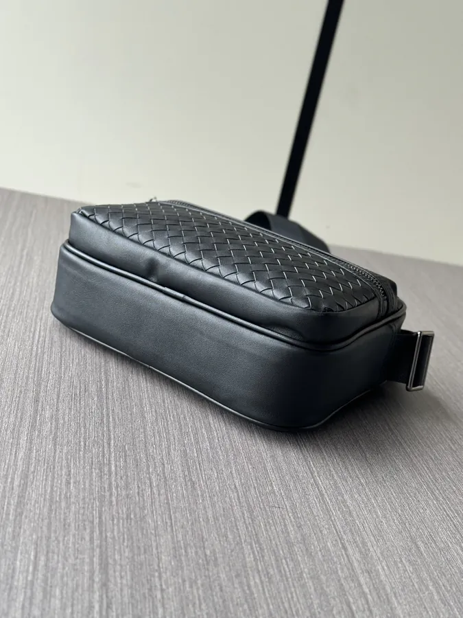BV Handbag Premium Leather, 703B, Black