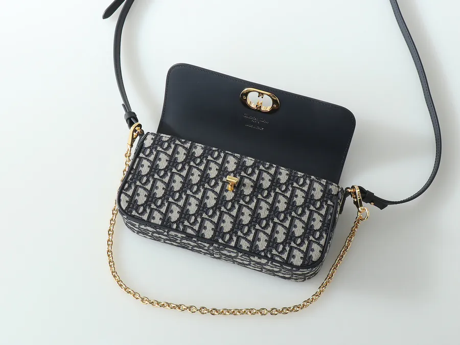 30 Montaigne Avenue East West Mini Chain Crossbody Bag