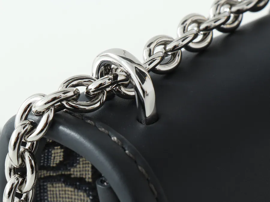 30 Montaigne East West Chain Handbag Mini Silver Clasp