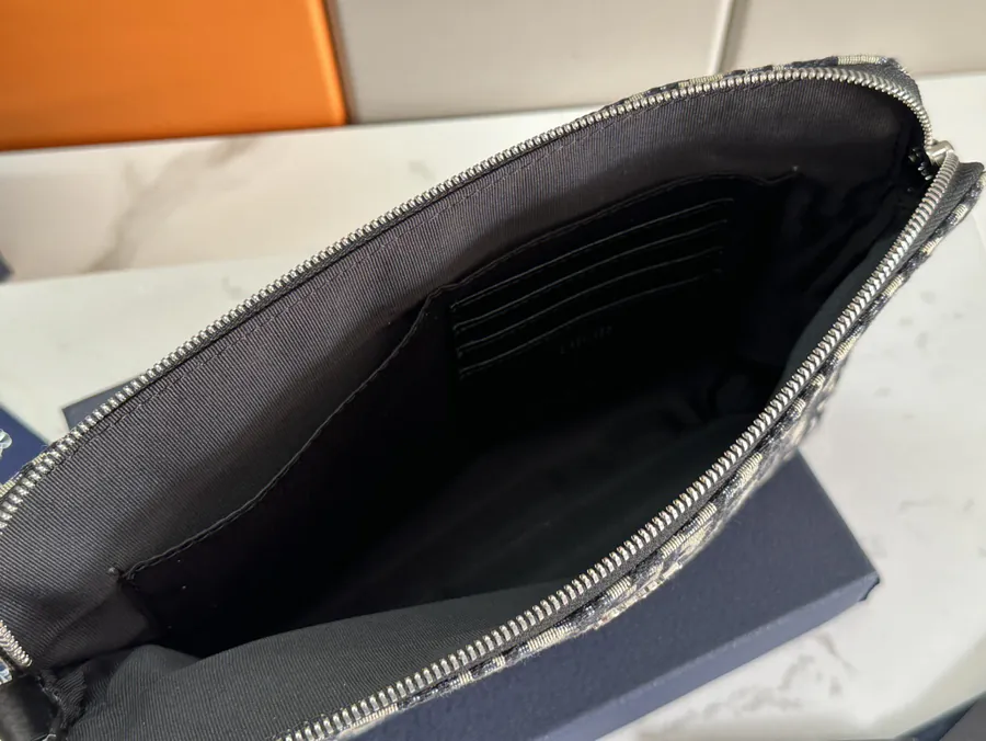 Dior Oblique Handbag with Black Box