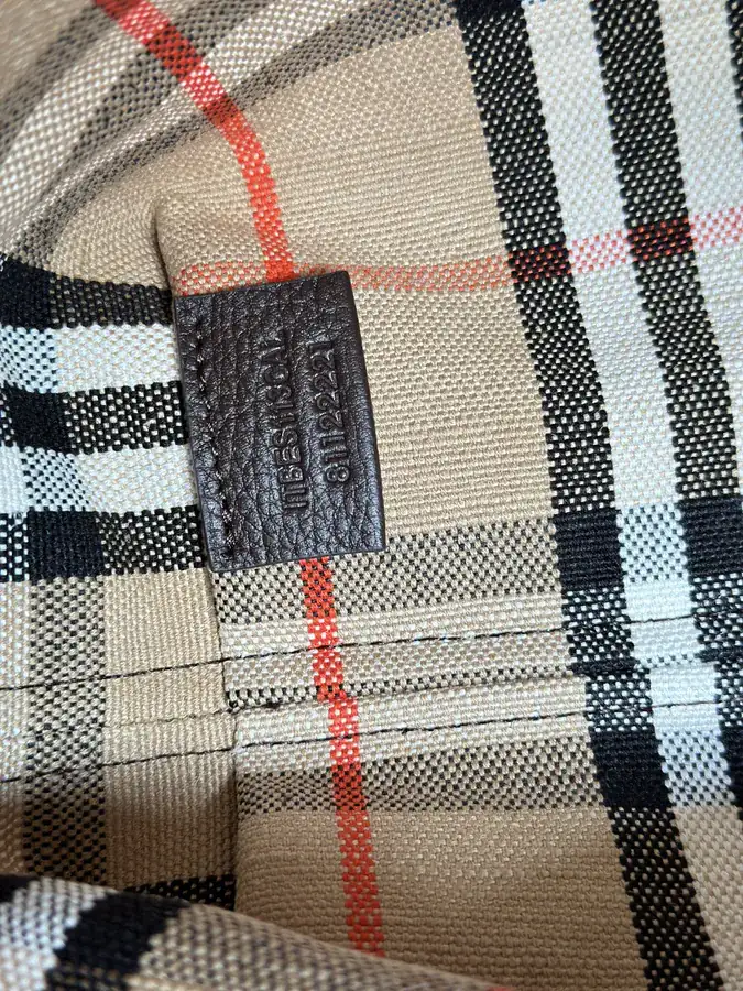 New Tote Bag with Burberry Print, 1980s Heritage Design