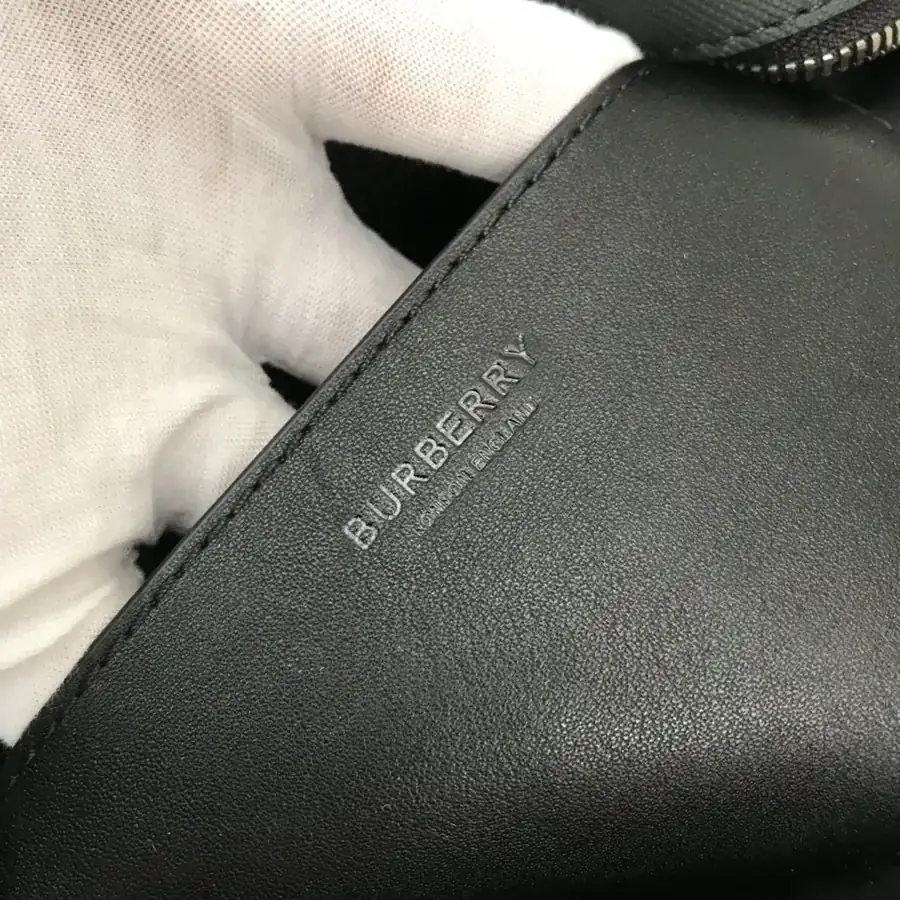 B Brand Premium Bucket Bag with Signature Grain Design