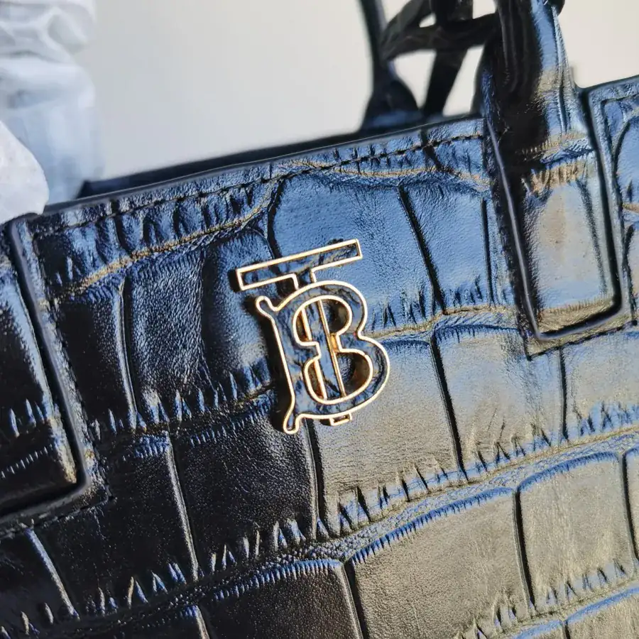 Thomas Burberry Signature Tote Bag with Grained Calfskin