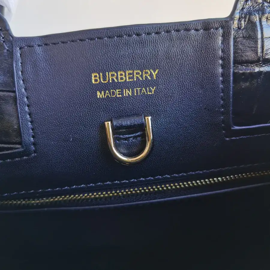 Thomas Burberry Signature Tote Bag with Grained Calfskin
