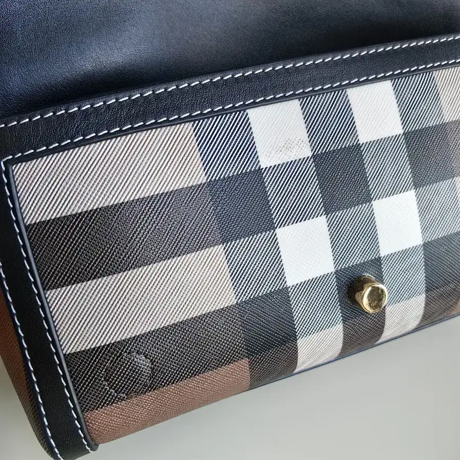 Burberry New Vintage Check Tote