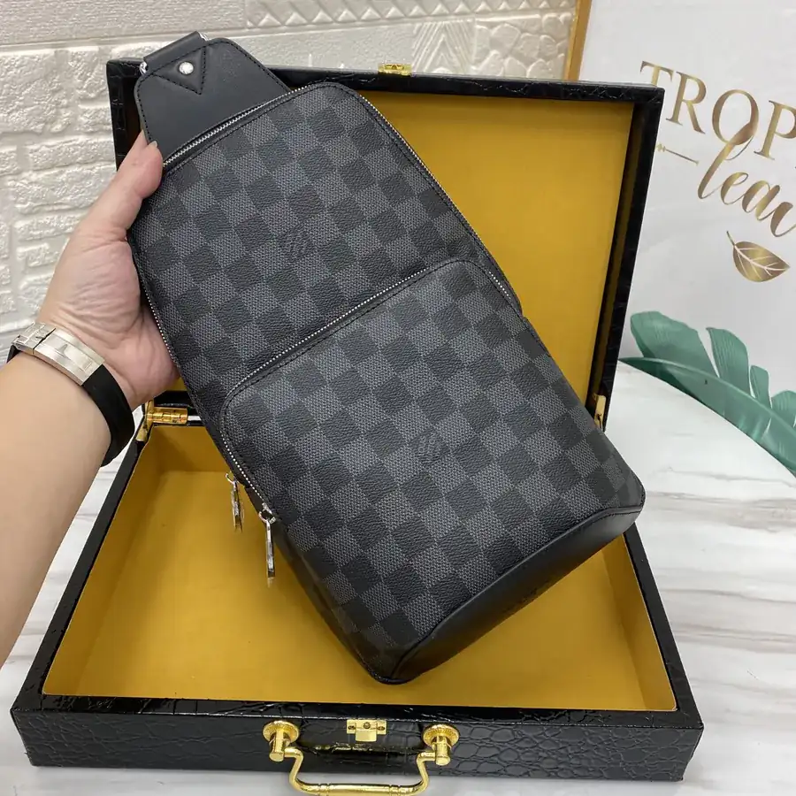 Avenue Shoulder Bag in Damier Infini