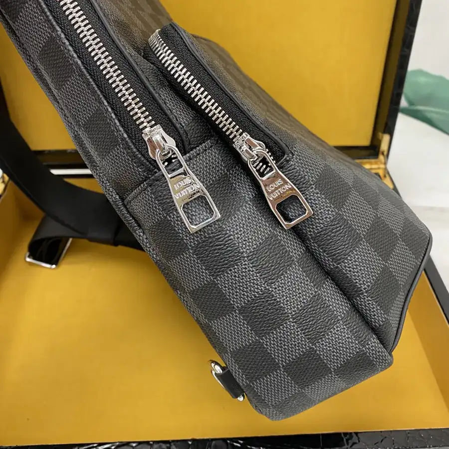 Avenue Shoulder Bag in Damier Infini