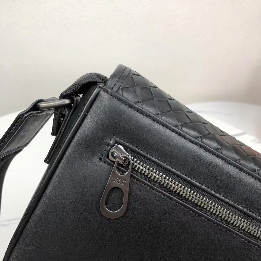 420BV Woven Postman Bag Premium Handmade