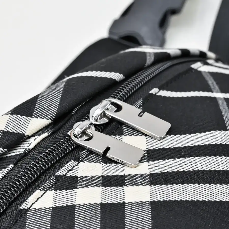 B House New Arrival Crossbody Bag with EKD Embroidery