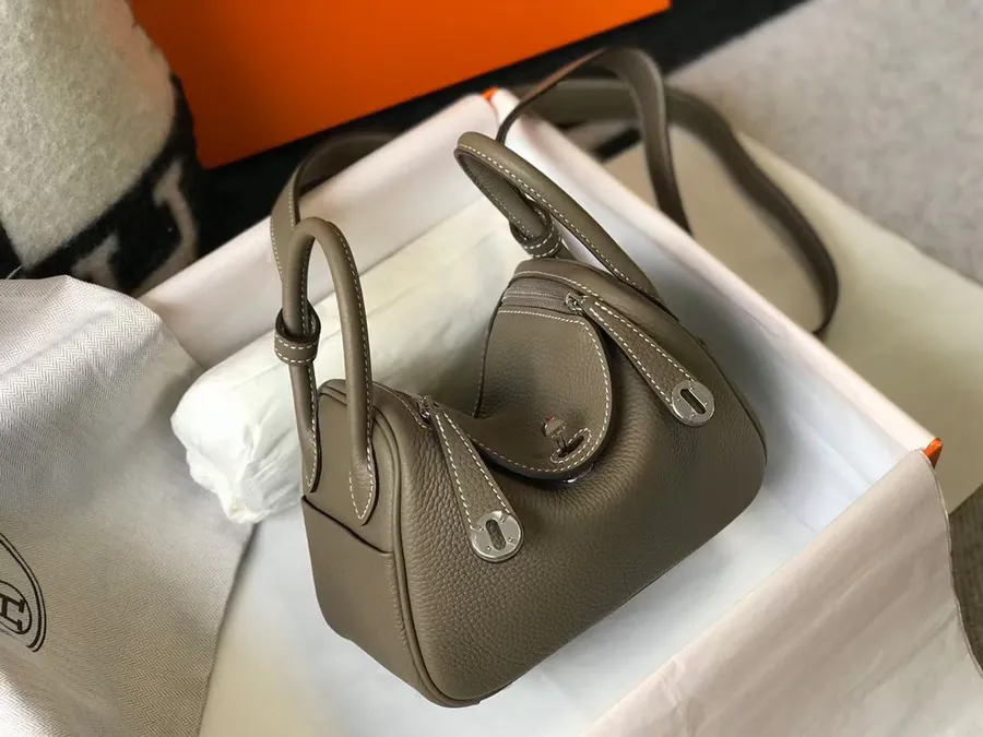 Mini Lindy Togo Bag in Top Grain Calfskin with Silver Clasp