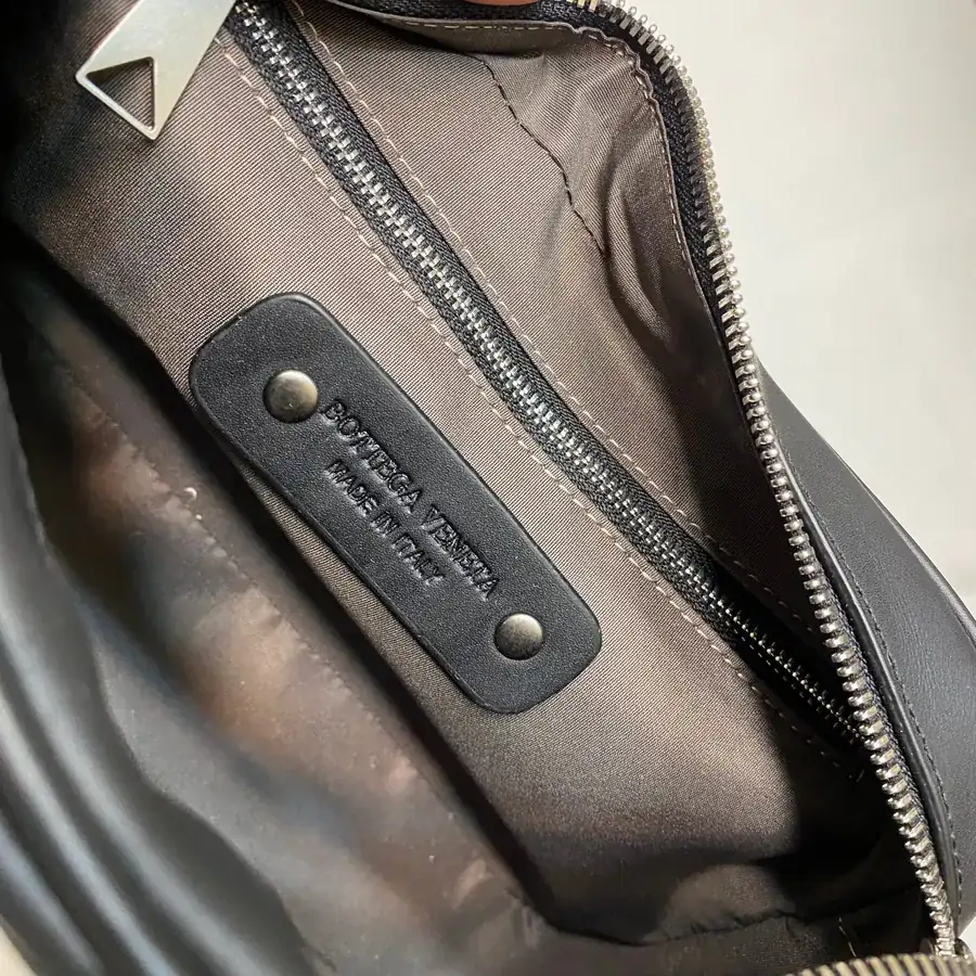 440BV Men's Chest Bag Original Quality
