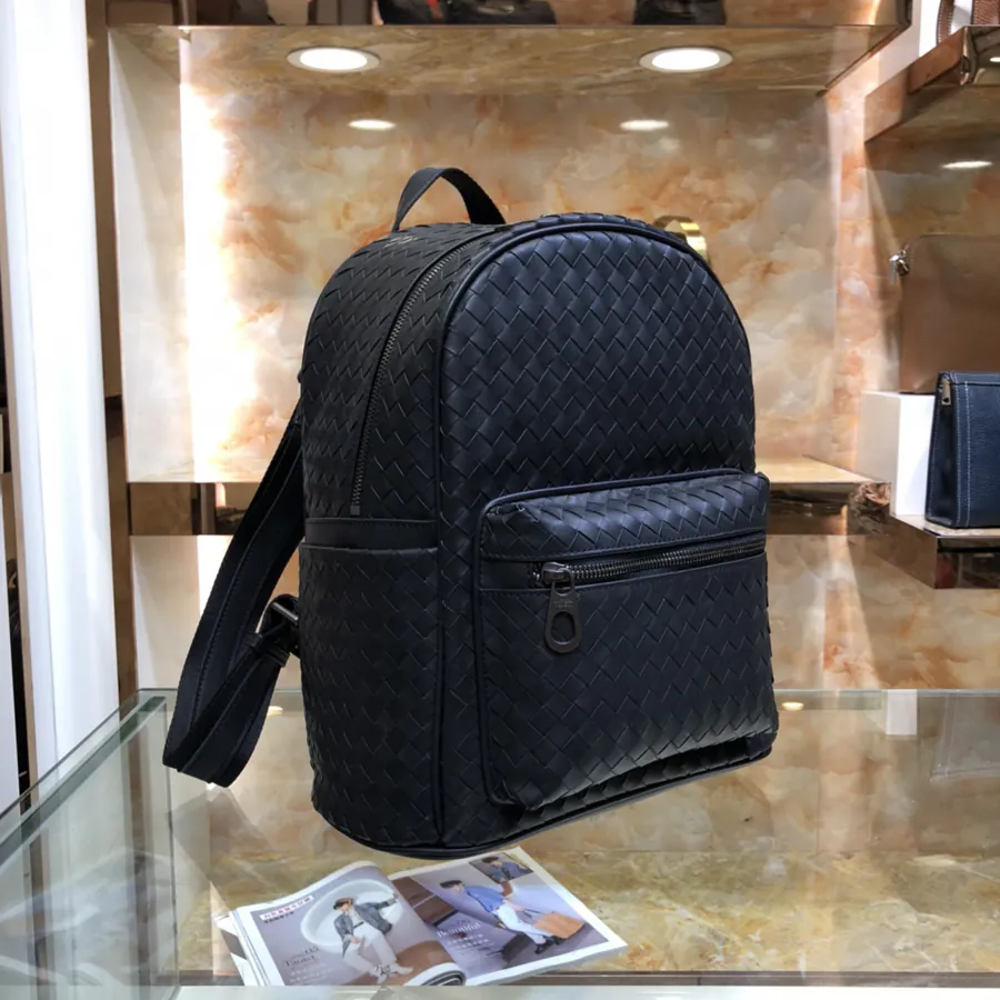 BV Latest Men's Backpack Premium Quality, Grained Calfskin, Elegant Design