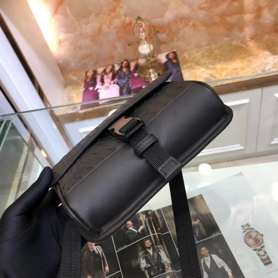 BV Latest Men's Shoulder Crossbody Bag