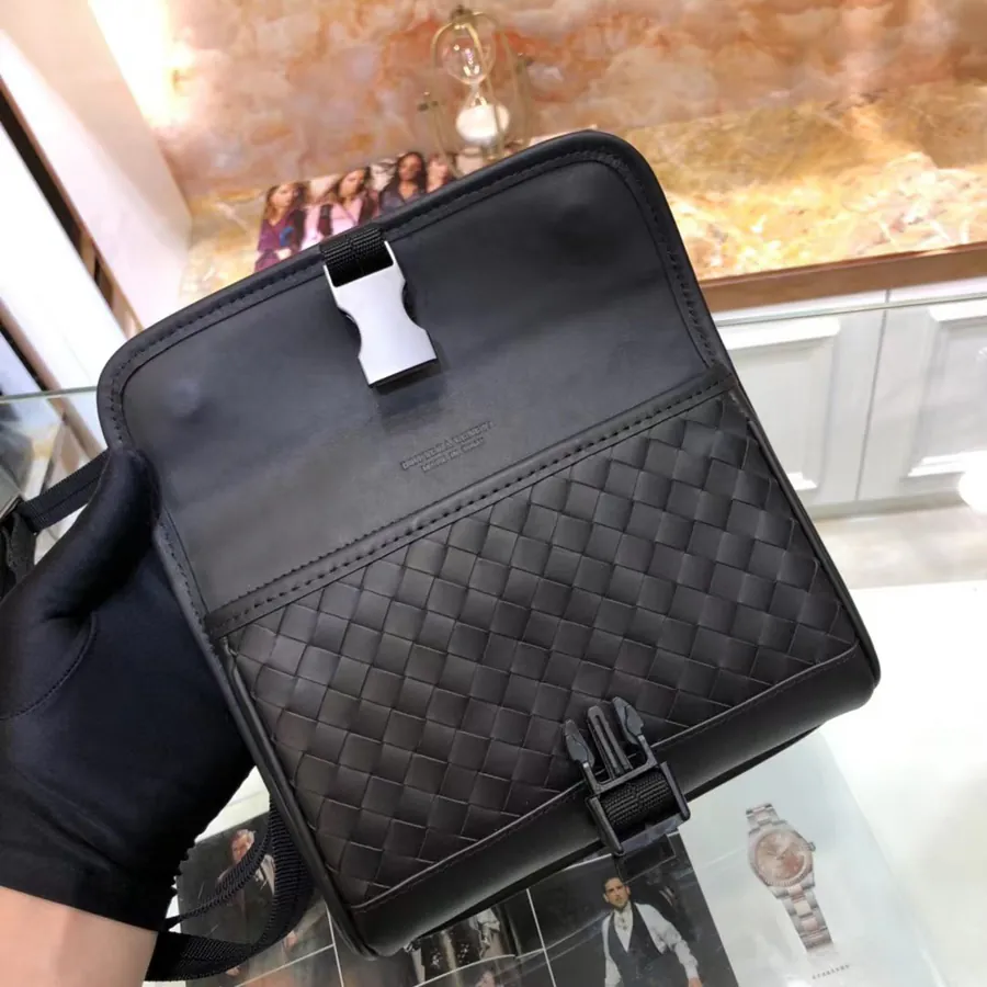 BV Latest Men's Shoulder Crossbody Bag