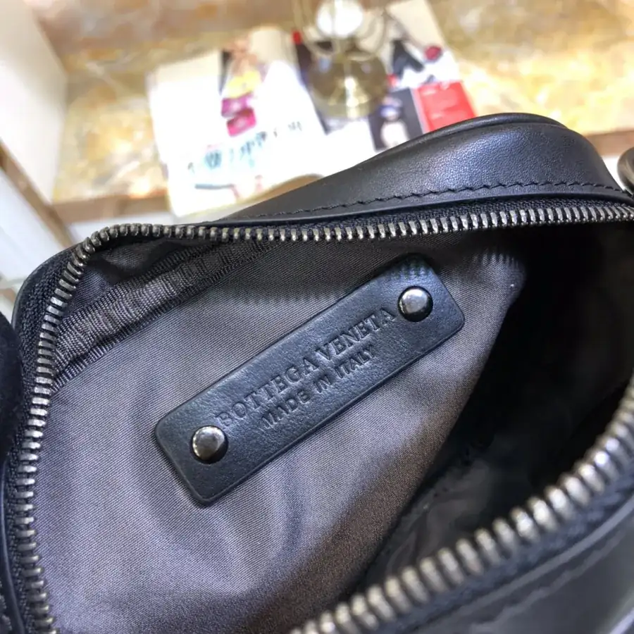 BV Men's Camera Crossbody Bag Classic Design, No Logo
