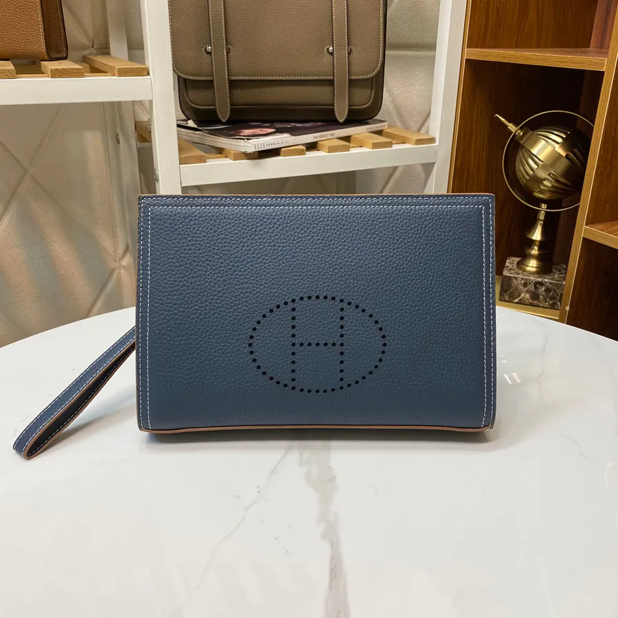 Men's Password Lock Wallet in Grained Calfskin