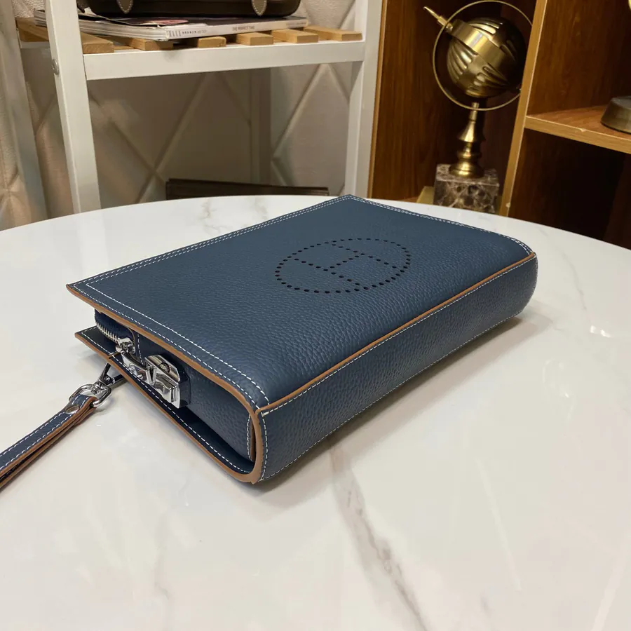 Men's Password Lock Wallet in Grained Calfskin