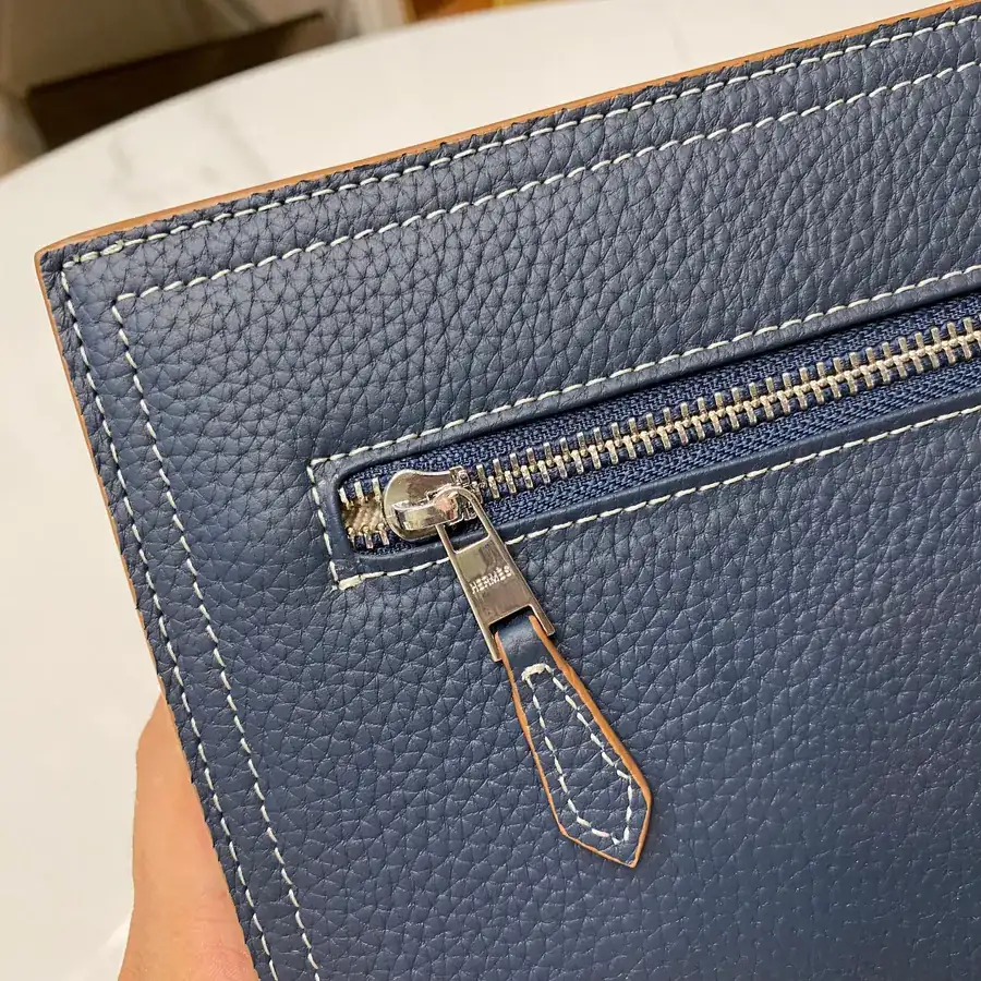 Men's Password Lock Wallet in Grained Calfskin