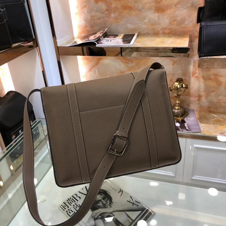 H Family Latest Men's Shoulder Bag with Crossbody Design