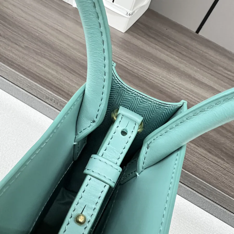 Standard A5 Tote by Loe*we