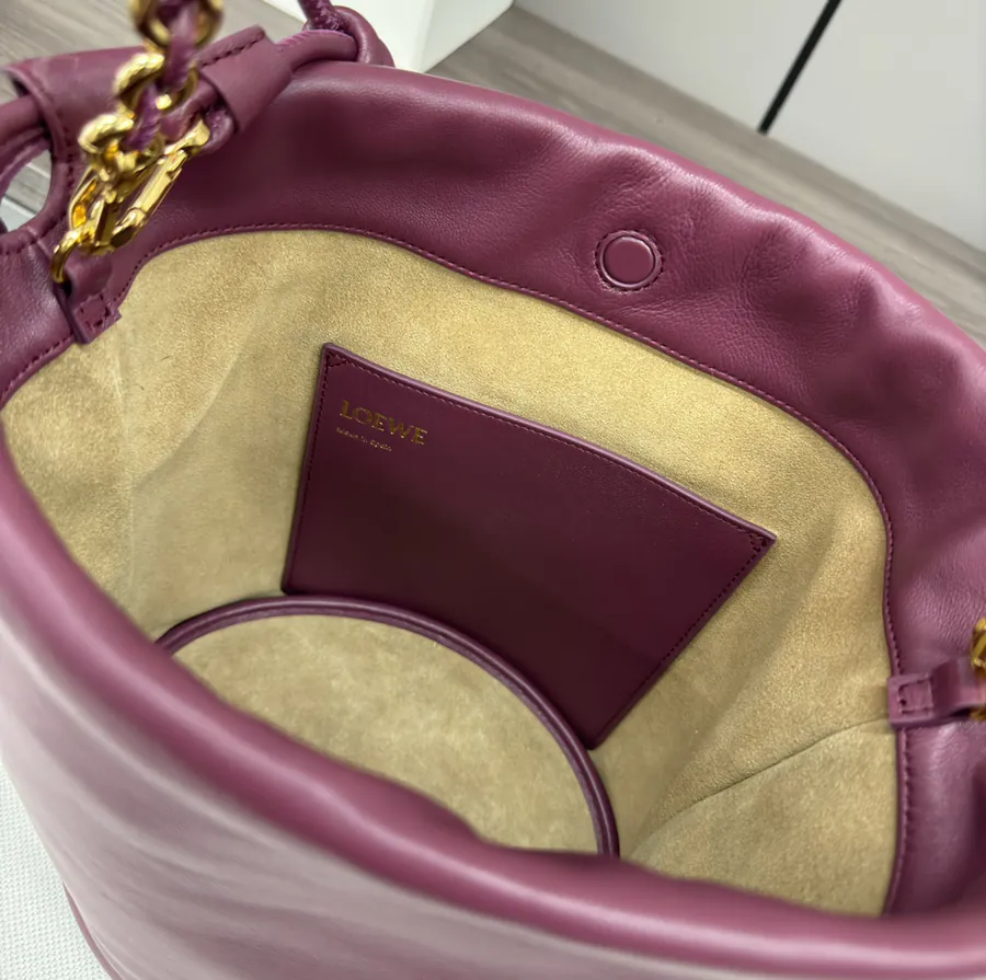 Flamenco Purse Bucket Bag in Soft Nappa Leather