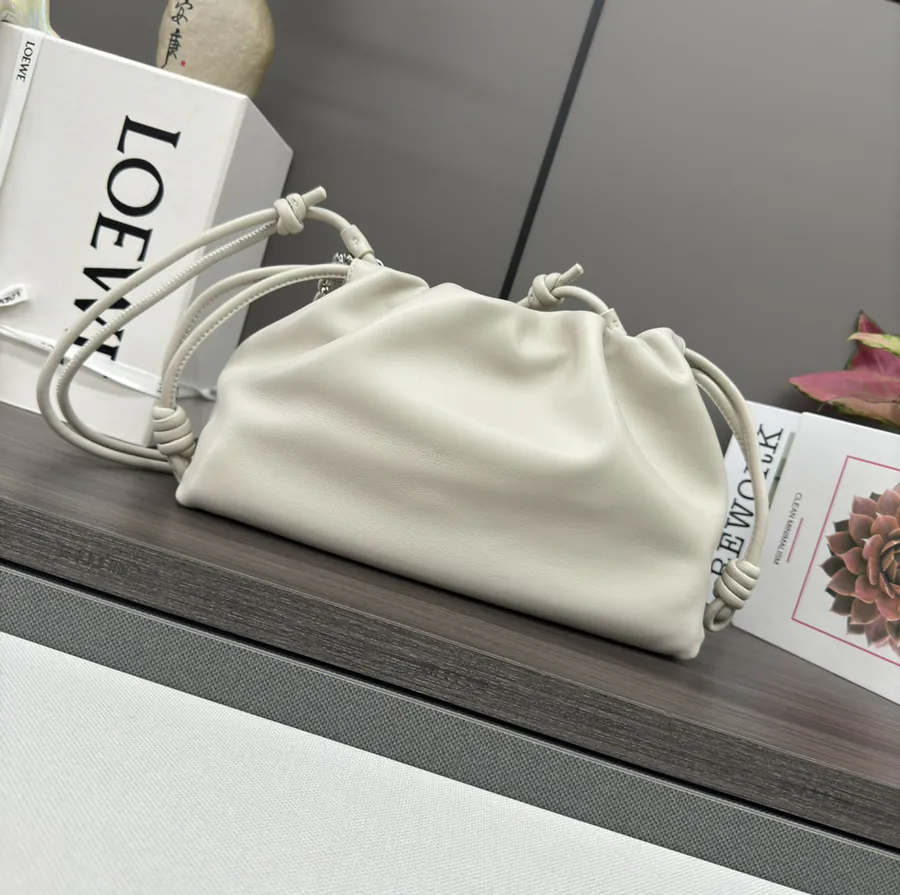 Flamenco Purse in Soft Nappa Sheepskin
