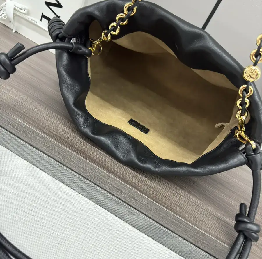 Flamenco Purse in Soft Nappa Sheepskin