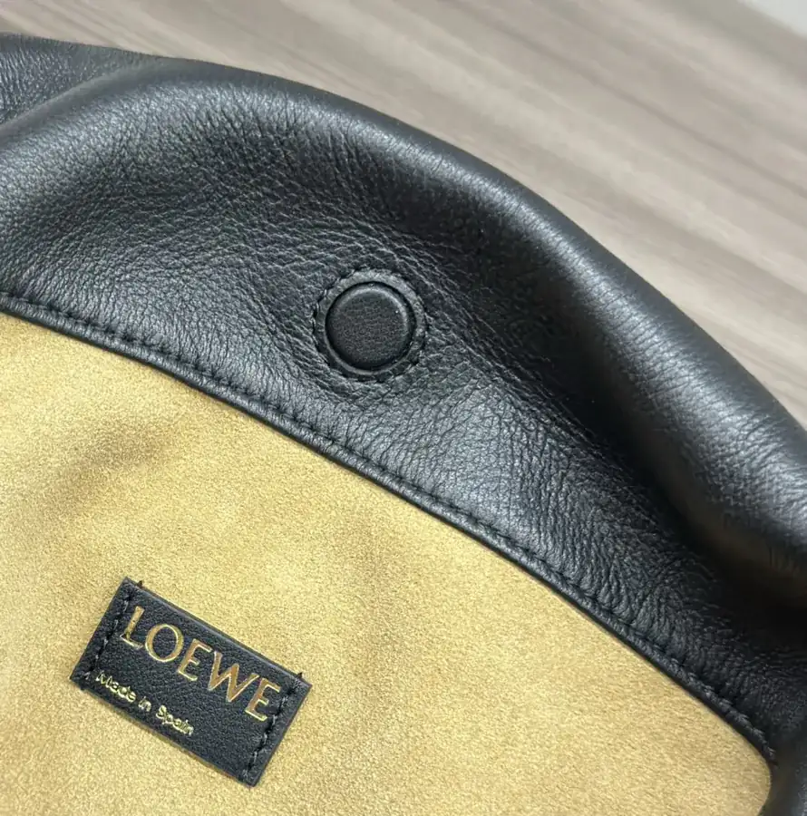 Flamenco Purse in Soft Nappa Sheepskin