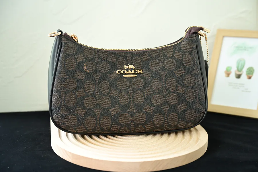 Coac New Arrival TERI Crossbody Bag