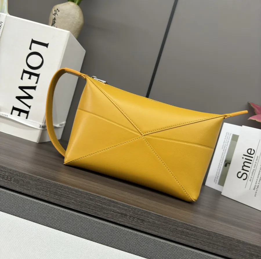 LO℮w℮ New Puzzle Fold Inspired Washbag