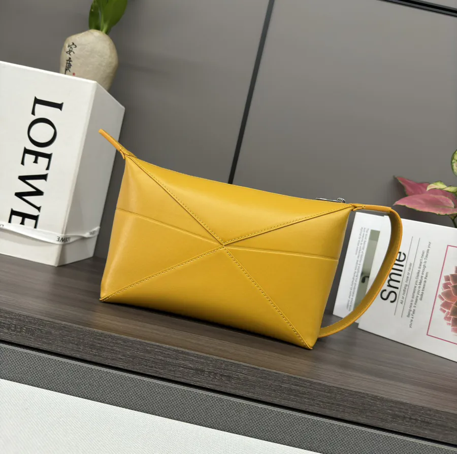 LO℮w℮ New Puzzle Fold Inspired Washbag