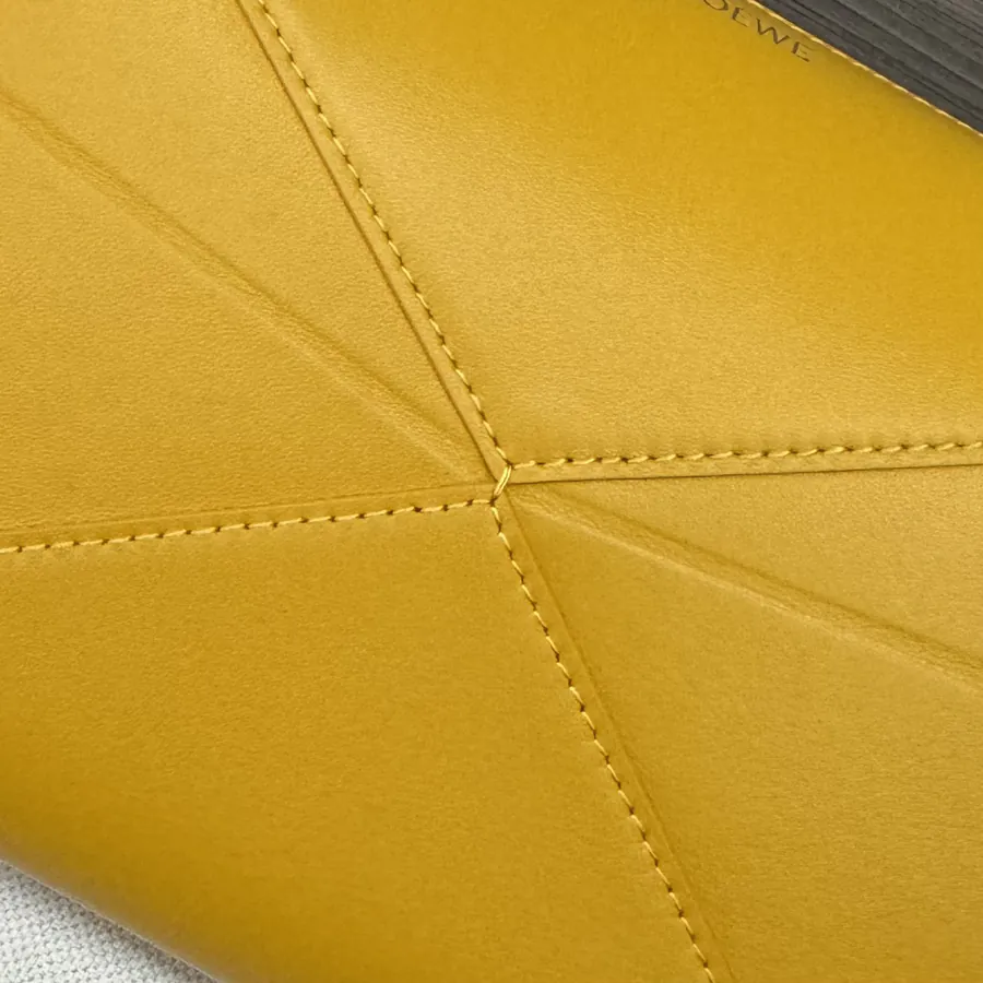 LO℮w℮ New Puzzle Fold Inspired Washbag