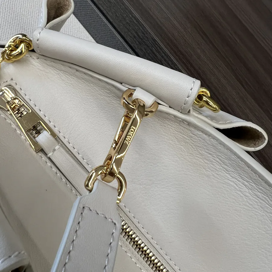 L Family New Mini Calfskin Strap Chain Paseo Handbag