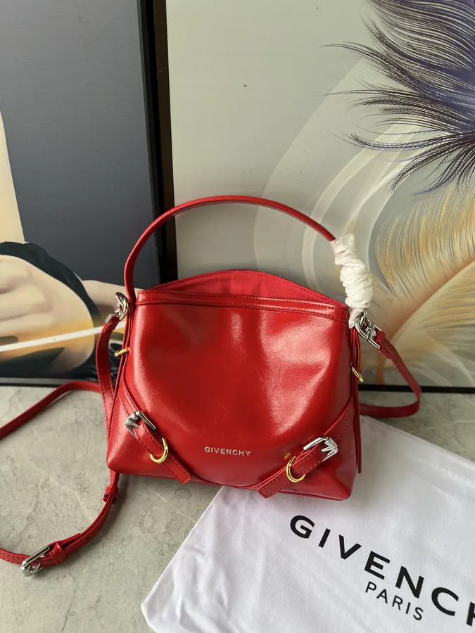 Givenc*y Voyou Detachable Strap Metal Clasp Crossbody Bag