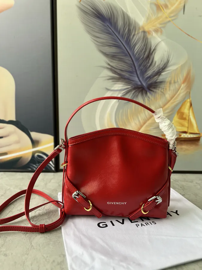 Givenc*y Voyou Detachable Strap Metal Clasp Crossbody Bag