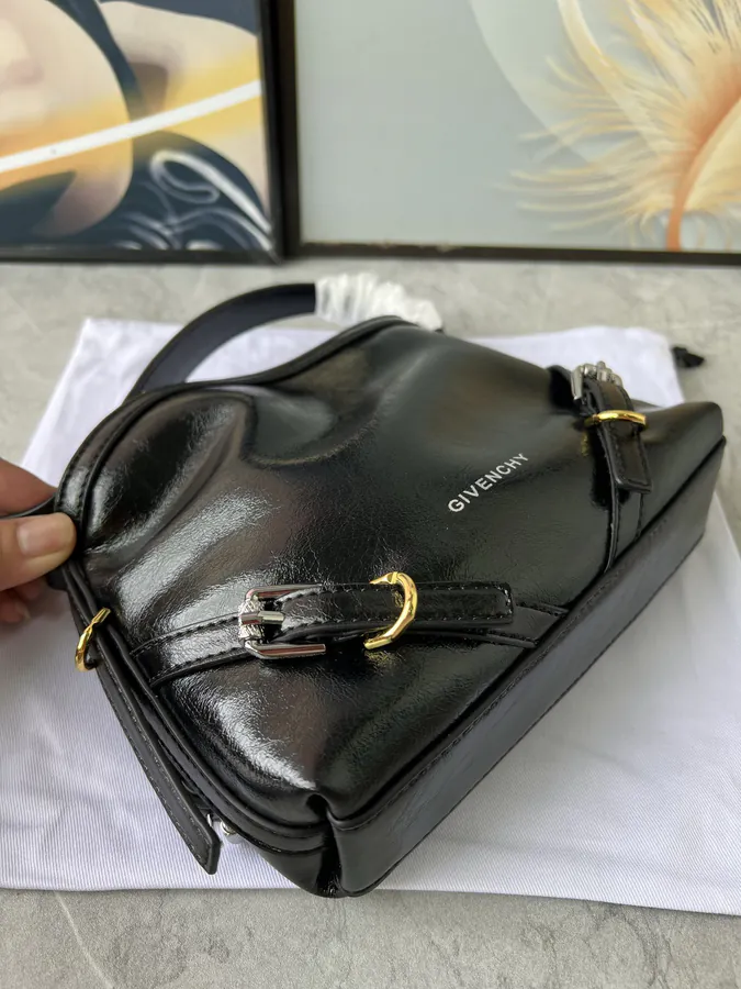 Givenc*y Voyou Detachable Strap Metal Zip Crossbody Bag