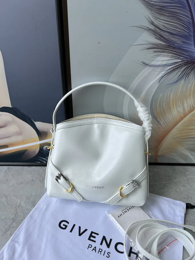 Givenc*y Voyou Detachable Strap Metal Clasp Bucket Bag
