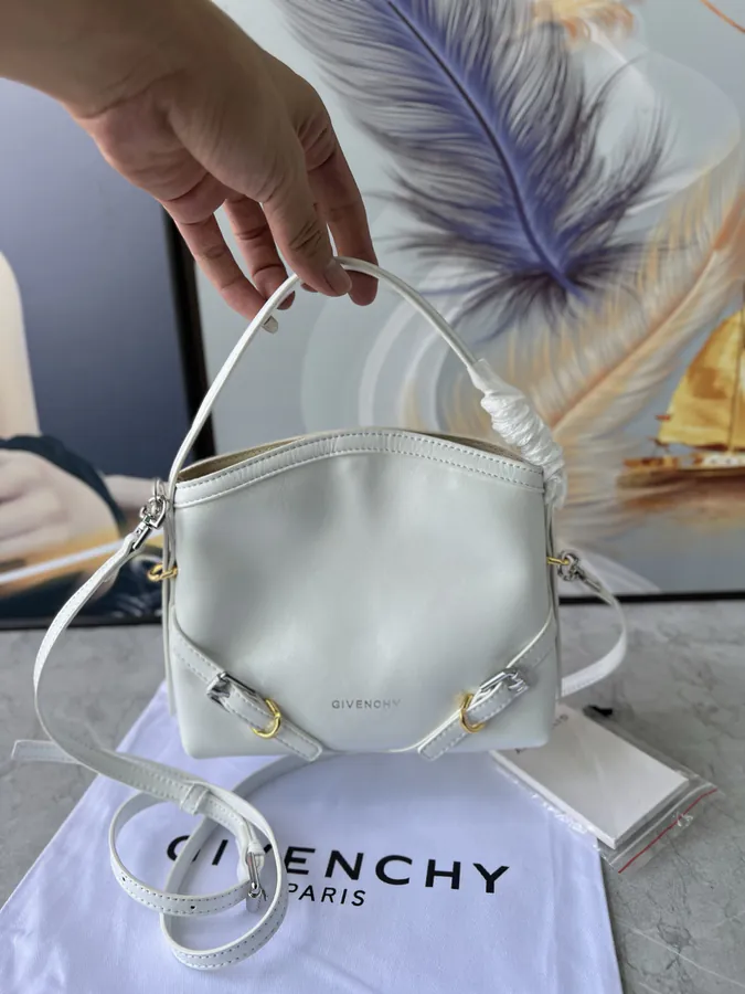Givenc*y Voyou Detachable Strap Metal Clasp Bucket Bag