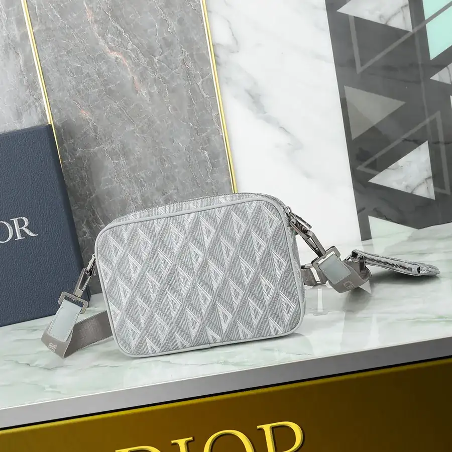 Marc Bohan Diamond Pattern Tote Set