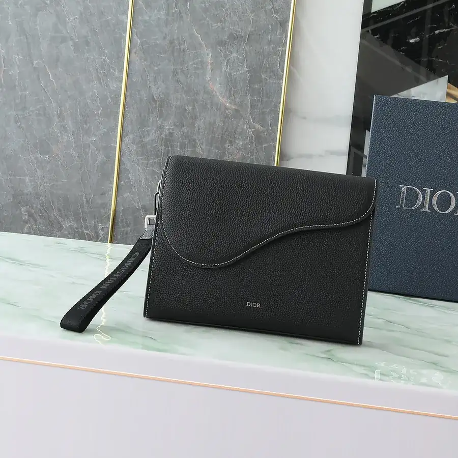 A5 Triangular Tote in Black Grained Calfskin