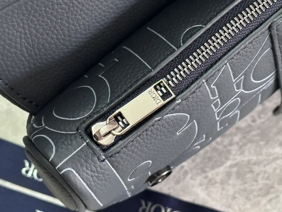Gravity Outline Satchel Navy Blue, Classic Design, Adjustable Shoulder Strap